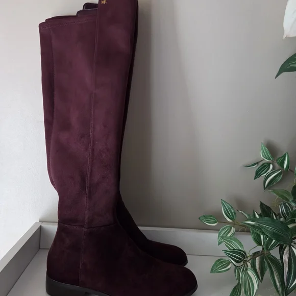 Michael Kors Women's Burgundy Suede Boots Size 6 - Picture 2 of 16